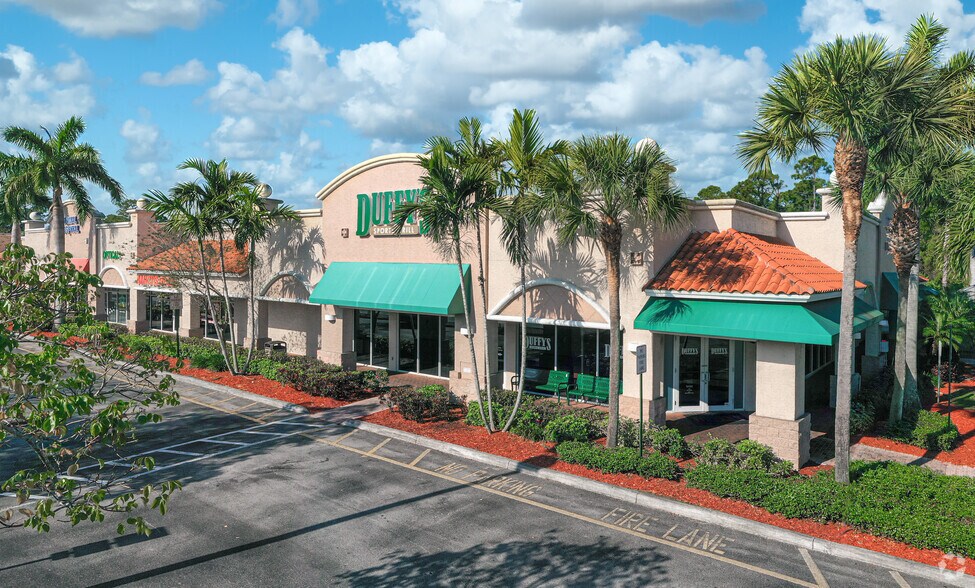 4800 W Hillsboro Blvd, Coconut Creek, FL à louer - Photo principale – Image 2 sur 7