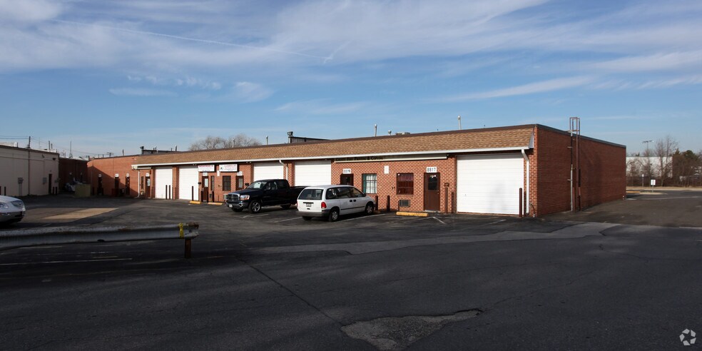 8801-8825 Walker Mill Rd, Capitol Heights, MD à louer - Photo principale – Image 1 sur 2