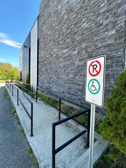 305 Rue Tanguay, Roberval, QC à louer - Photo de l’immeuble – Image 2 sur 6