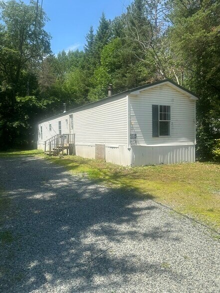 3 1st St, Houlton, ME à vendre - Photo de l’immeuble – Image 3 sur 42