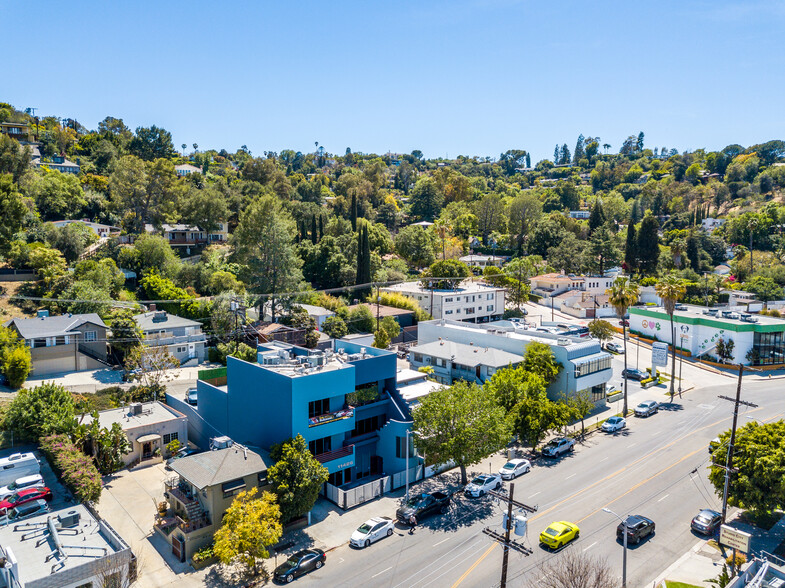 11426 Ventura Blvd, Studio City, CA à vendre - Photo de l’immeuble – Image 2 sur 29