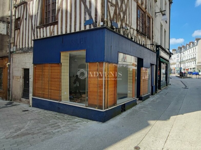 Rue Denis Papin, Blois à louer - Photo de l’immeuble – Image 1 sur 3