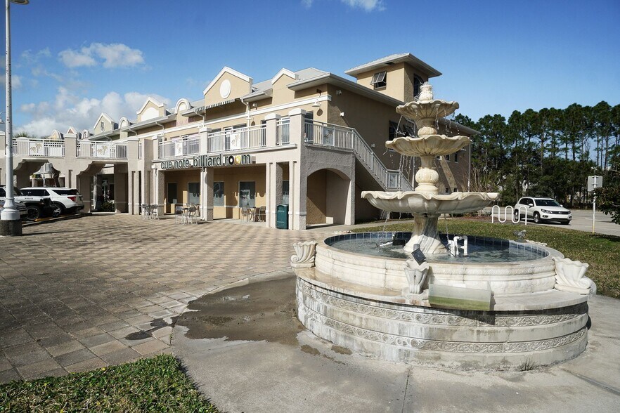 160 Cypress Point Pky, Palm Coast, FL à vendre - Photo de l’immeuble – Image 3 sur 15
