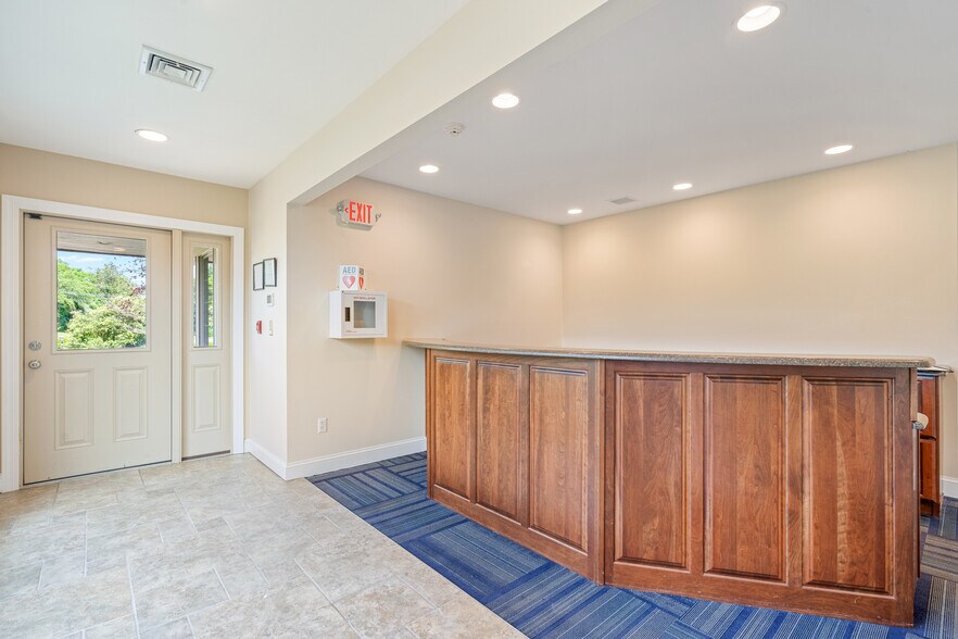 5 Plains Rd, Augusta, NJ à vendre - Photo intérieure – Image 3 sur 11