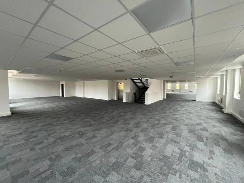 Local d’activités dans Gennevilliers à louer - Photo intérieure – Image 2 sur 5
