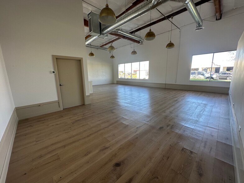 41755 Rider Way, Temecula, CA à louer - Photo de l’immeuble – Image 3 sur 11