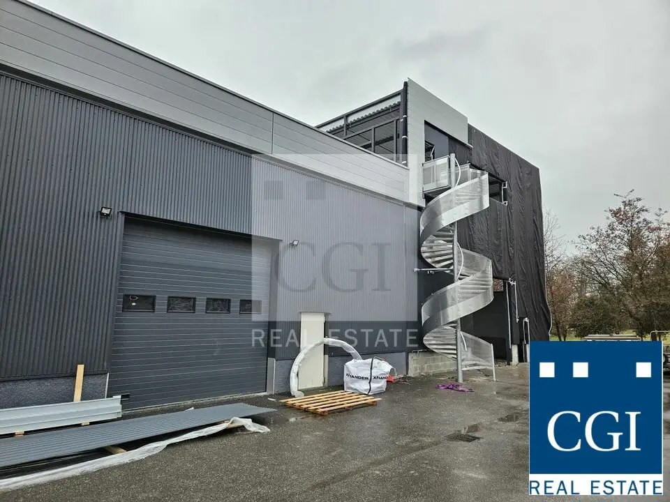 Bureau dans Saint-Ismier à louer Photo de l’immeuble– Image 1 sur 12