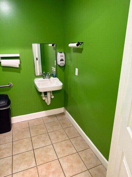 10175 Fortune Pky, Jacksonville, FL à louer - Photo de l’immeuble – Image 3 sur 16