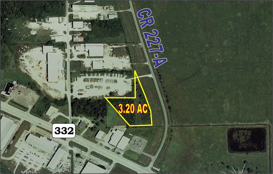 County Road 227-A, Clute, TX à louer - Photo principale – Image 1 sur 5
