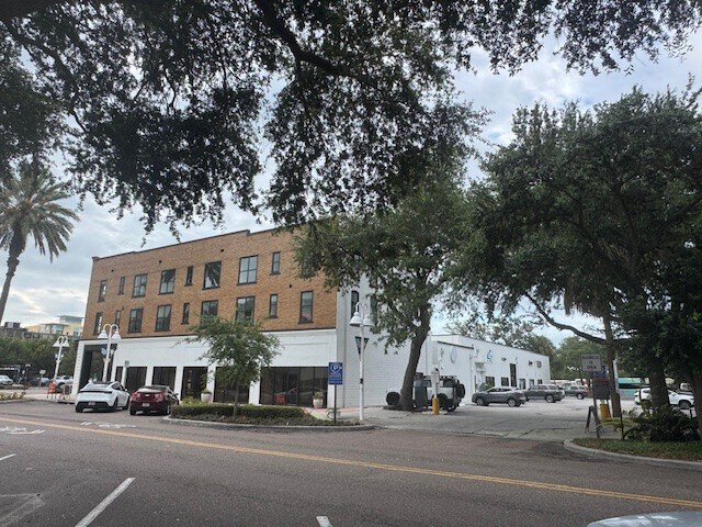 900-912 Central Ave, Saint Petersburg, FL à louer - Photo de l’immeuble – Image 2 sur 6