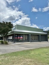 1201 S Main St, Boerne, TX à louer Photo intérieure– Image 1 sur 9