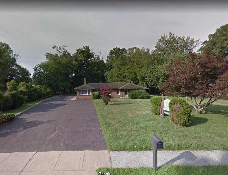 2310 Church Rd, Cherry Hill, NJ à vendre - Photo principale – Image 1 sur 2