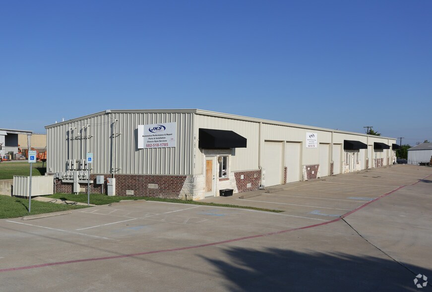 400 Industrial Blvd, Mansfield, TX à louer - Photo principale – Image 1 sur 2