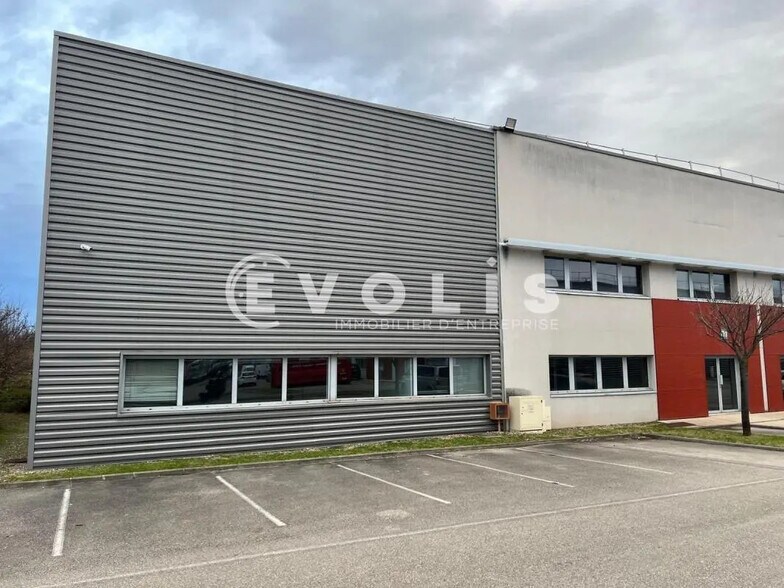 50 Rue Jean Zay, Saint-Priest à louer - Photo de l’immeuble – Image 2 sur 27