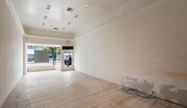 8379-8389 W 3rd St, Los Angeles, CA à louer Photo de la construction– Image 1 sur 4