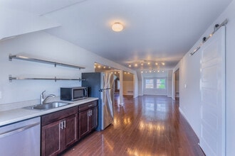 449 N Euclid Ave, Saint Louis, MO à louer Photo intérieure– Image 2 sur 18
