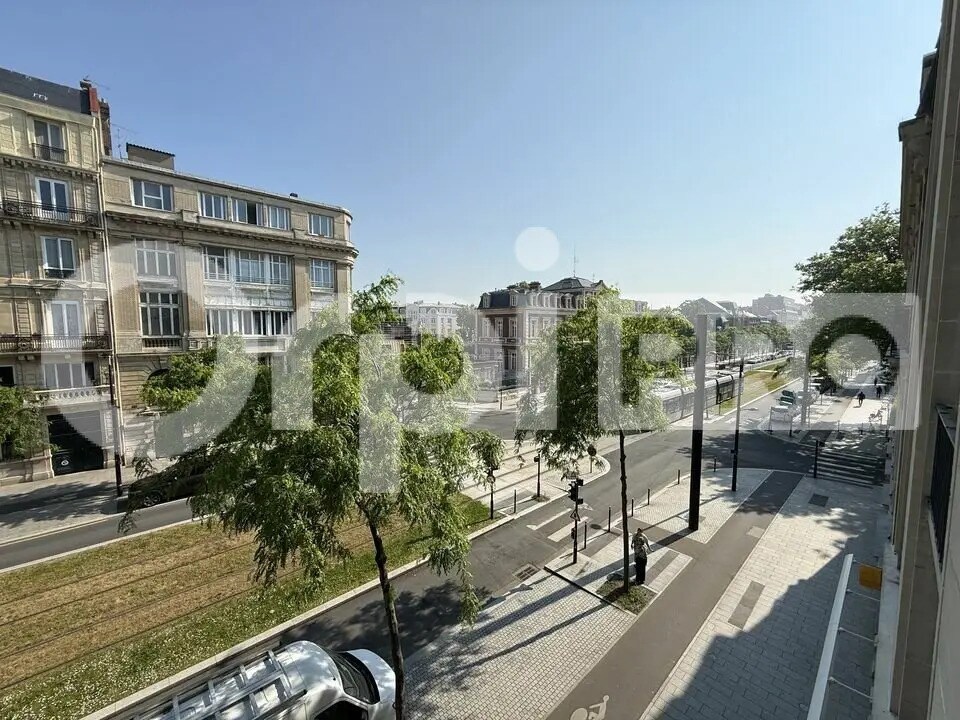 Bureau dans Le Havre à louer Photo de l’immeuble– Image 1 sur 7