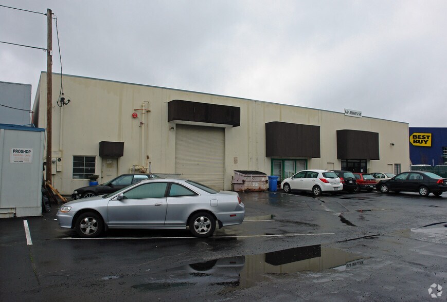 654 Irwin St, San Rafael, CA à louer - Photo principale – Image 1 sur 65