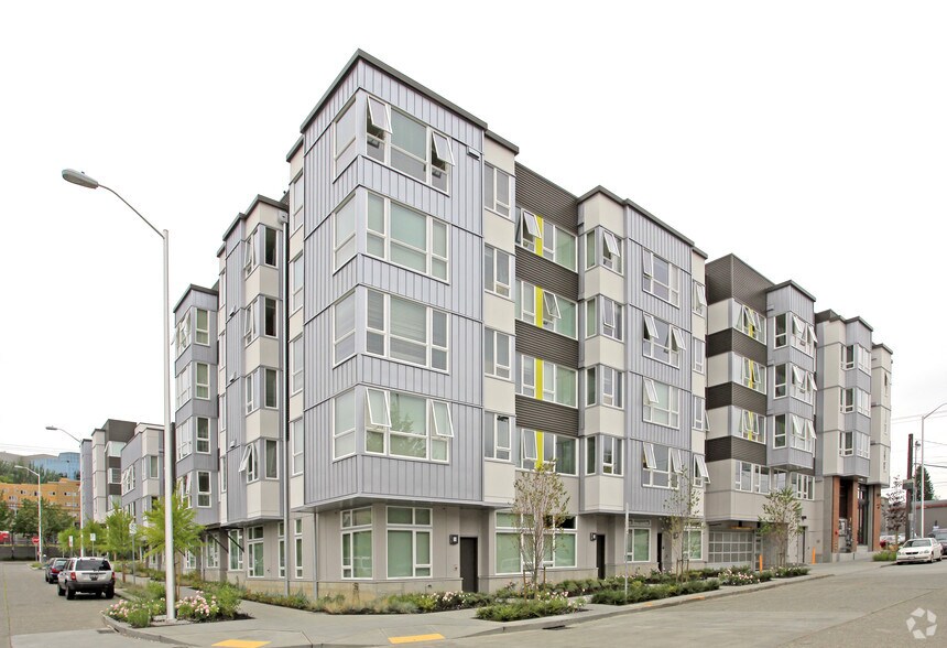1223 E Cherry St, Seattle, WA à louer - Photo de l’immeuble – Image 2 sur 4