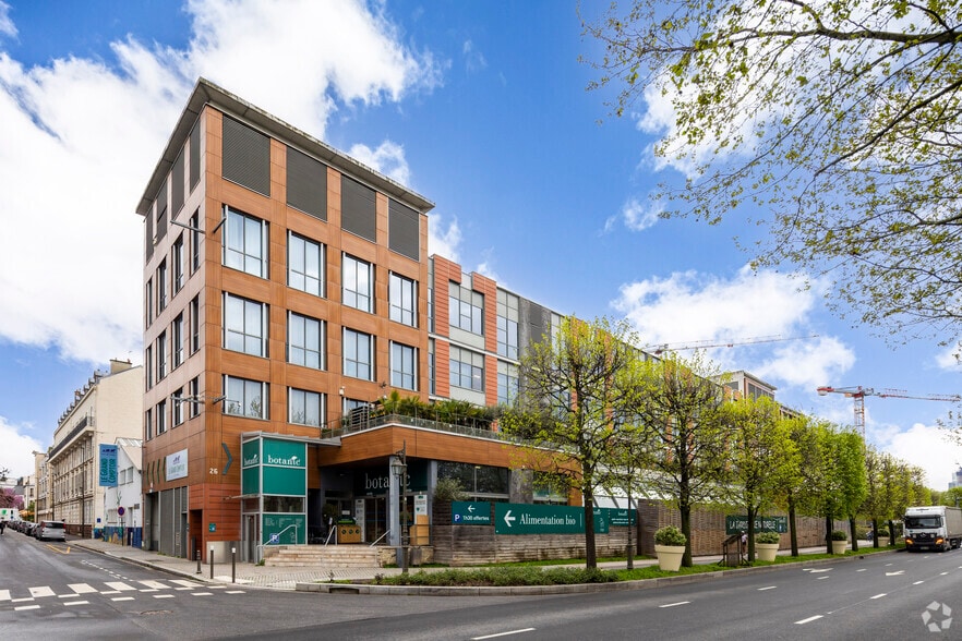 28-30 Quai Gallieni, Suresnes à louer - Photo de l’immeuble – Image 2 sur 3