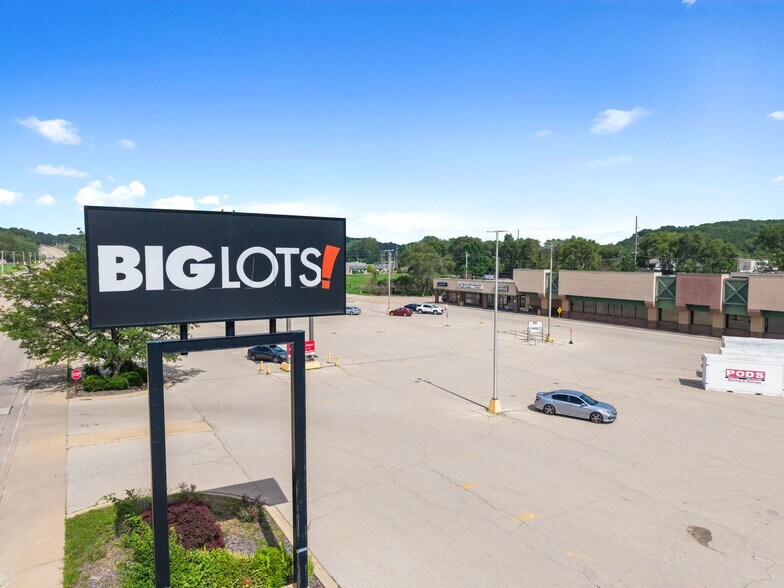 2410-2500 E Washington St, East Peoria, IL à louer - Photo de l’immeuble – Image 2 sur 7