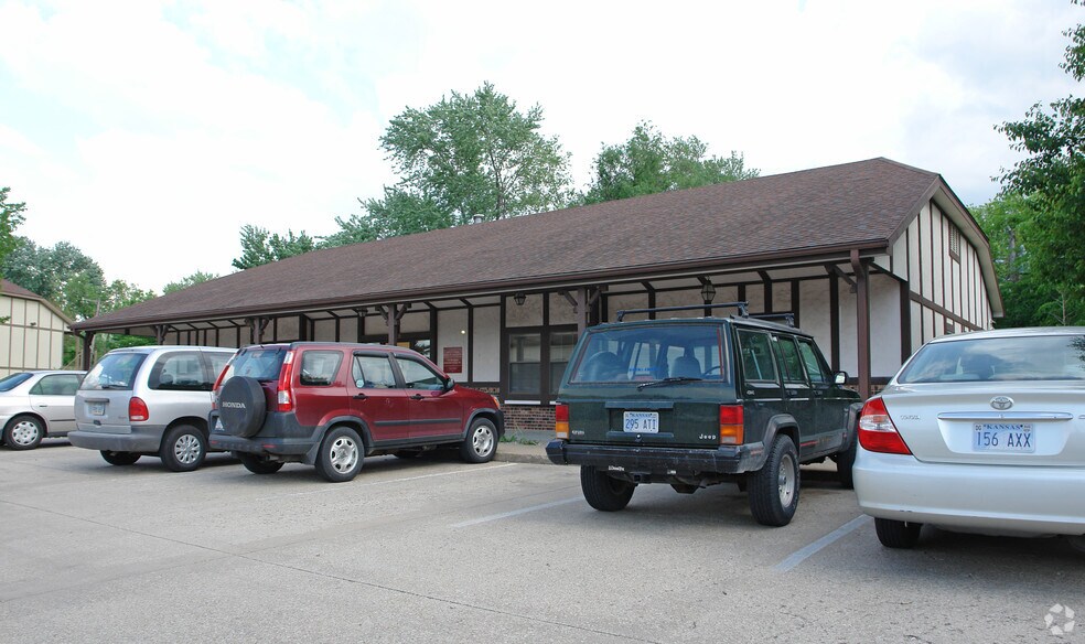 2619 W 6th St, Lawrence, KS à vendre - Photo de l’immeuble – Image 2 sur 26