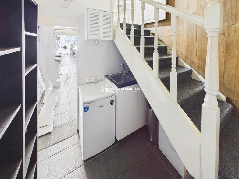 45 Brent St, Londres à louer - Photo de l’immeuble – Image 3 sur 6