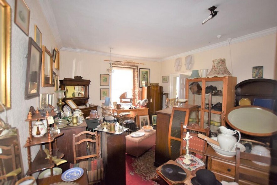 7-8 West St, Alford à vendre - Photo de l’immeuble – Image 3 sur 24