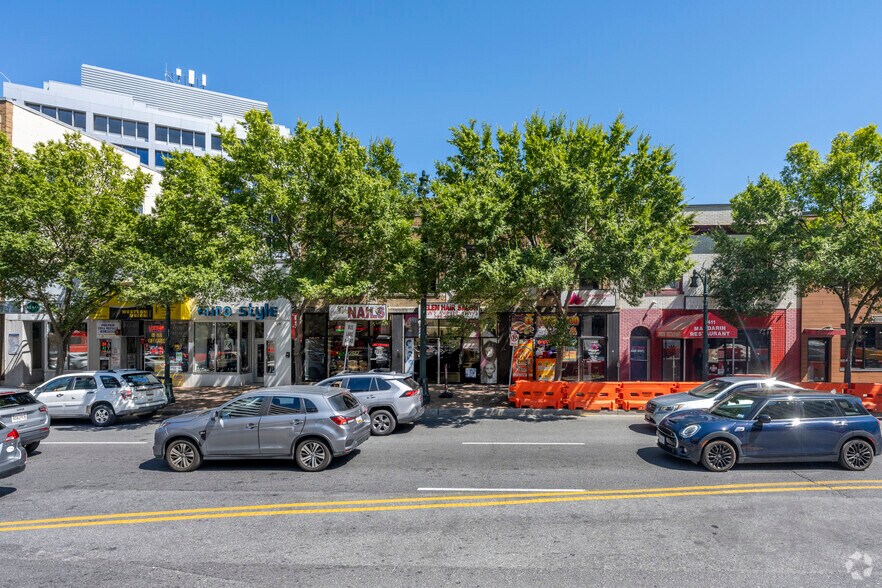 8415-8425 Georgia Ave, Silver Spring, MD à vendre - Photo de l’immeuble – Image 2 sur 5