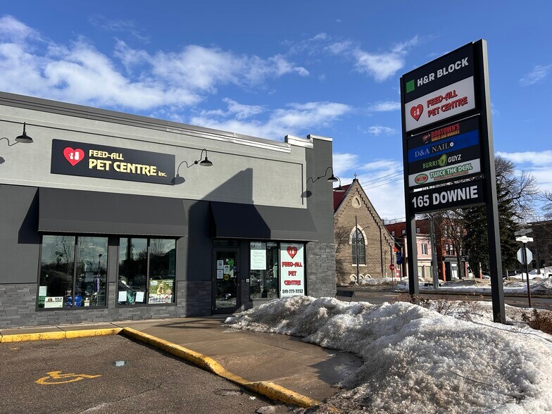 165 Downie St, Stratford, ON à louer - Photo de l’immeuble – Image 1 sur 1