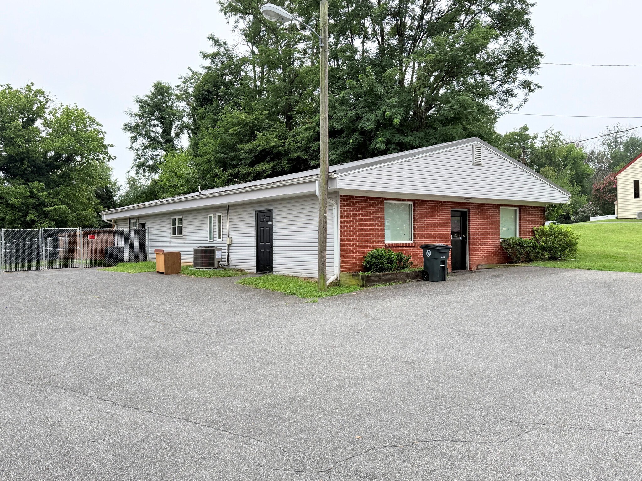 1818 Memorial Ave, Lynchburg, VA à vendre Photo de l’immeuble– Image 1 sur 6