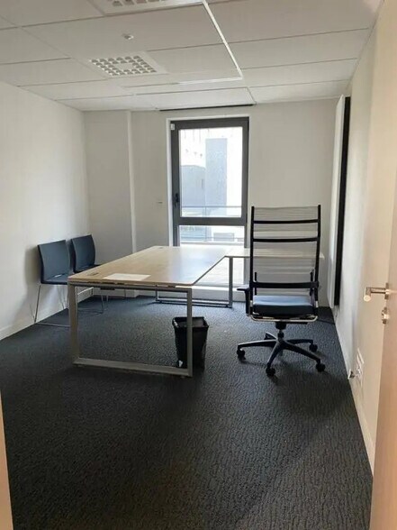 Bureau dans Brest à louer - Photo de l’immeuble – Image 1 sur 3