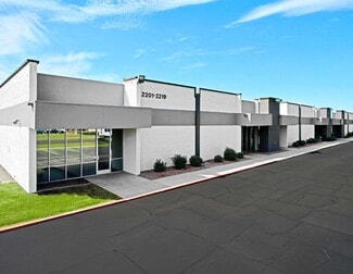 Plus de détails pour 2201-2219 E University Dr, Phoenix, AZ - Industriel/Logistique à louer