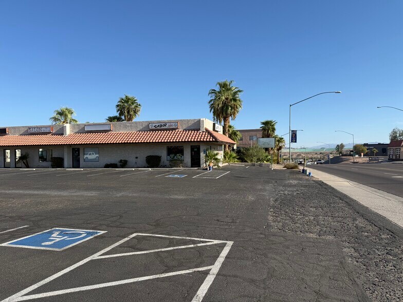 2065 Highway 95, Bullhead City, AZ à louer - Photo de l’immeuble – Image 3 sur 5