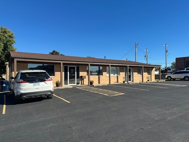 118 W Locust St, Independence, KS à vendre - Photo de l’immeuble – Image 2 sur 23