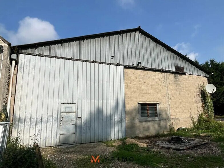 Local d'activités dans FONTENAY-SAINT-PÈRE à vendre - Photo de l’immeuble – Image 3 sur 7
