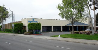 Plus de détails pour 2100 S Fairview St, Santa Ana, CA - Industriel/Logistique à louer