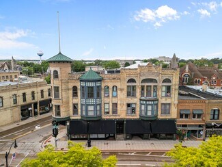 Plus de détails pour 501-507 N Main St, Oshkosh, WI - Bureau à louer