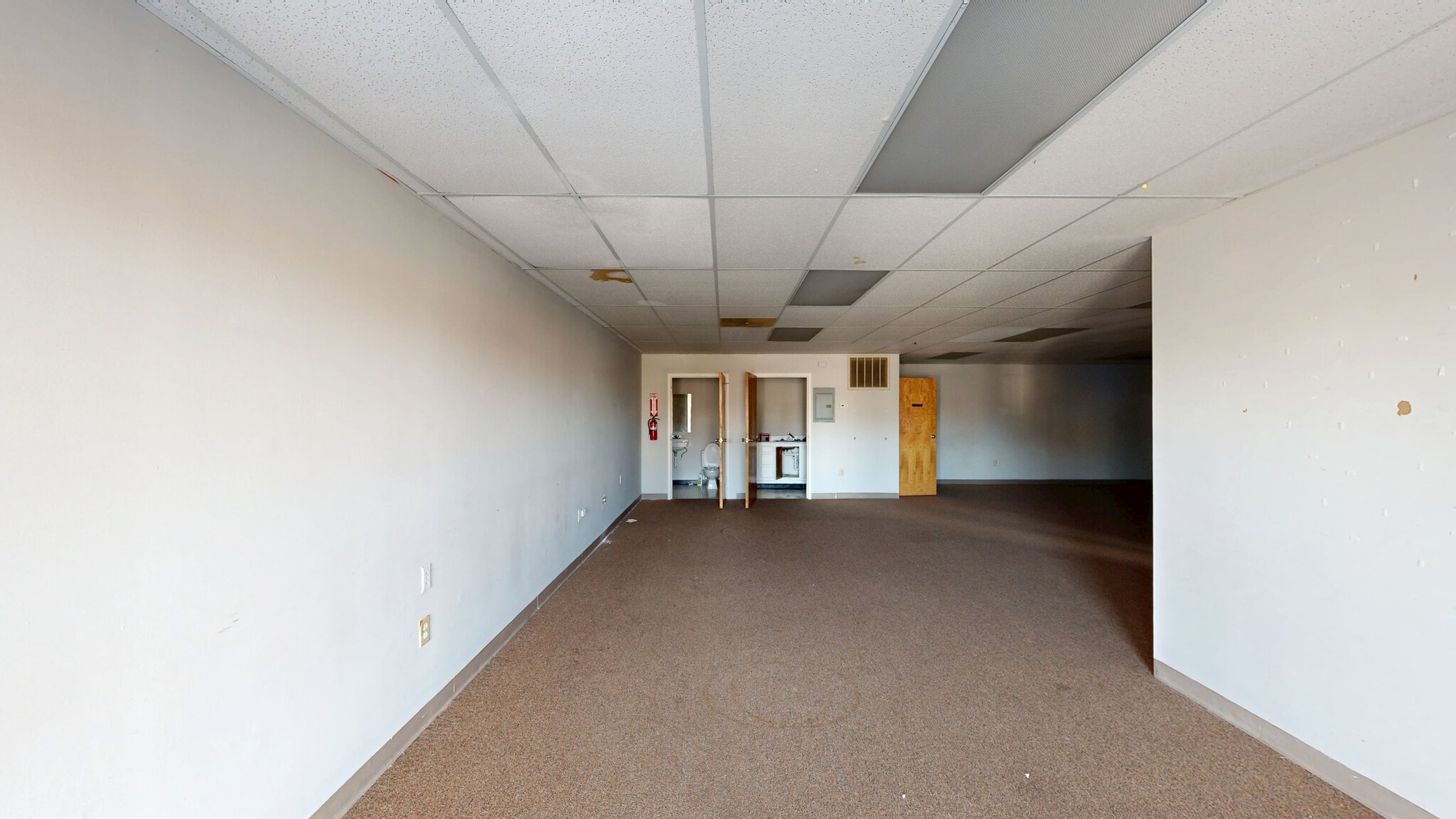 801 N Main St, High Point, NC à louer Photo intérieure– Image 1 sur 5