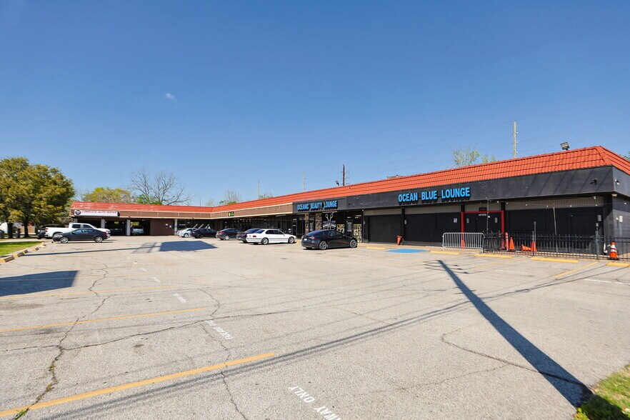13660-13670 Westheimer Rd, Houston, TX à vendre - Photo de l’immeuble – Image 2 sur 13