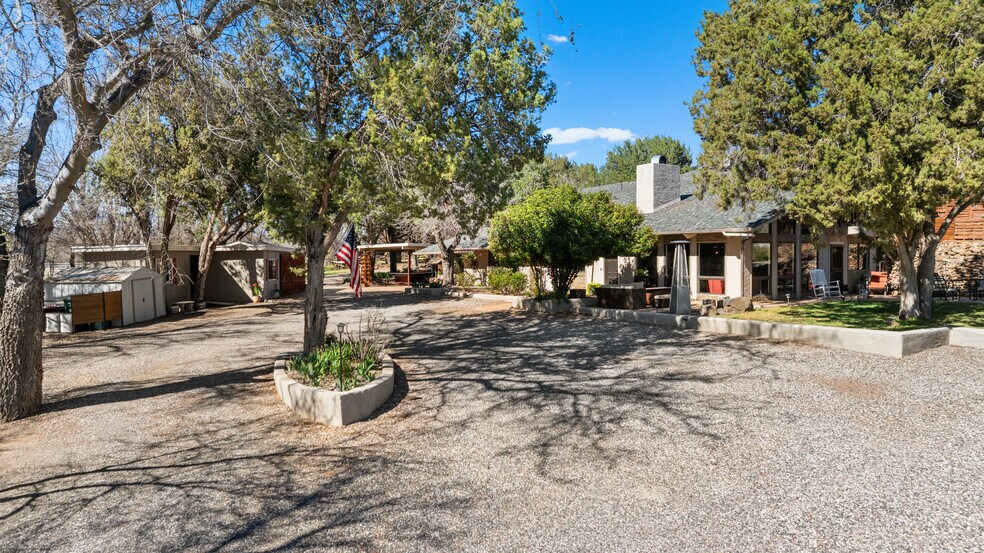10580 E Swinging Bridge Ln, Cornville, AZ à vendre - Photo de l’immeuble – Image 3 sur 81