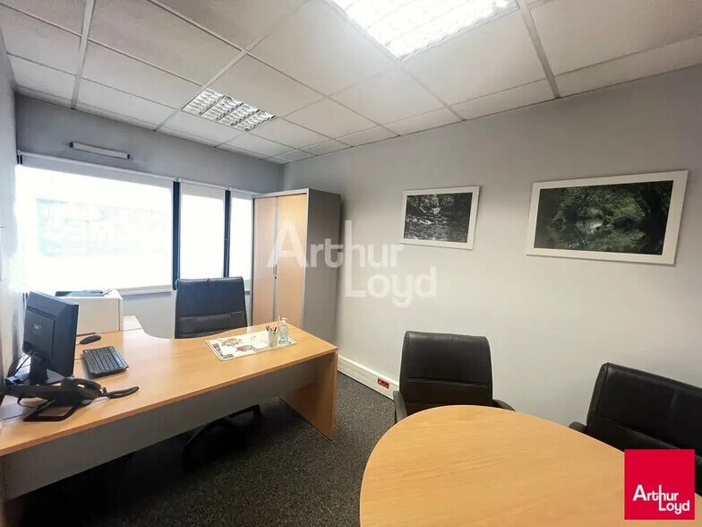 Bureau dans Rennes à vendre - Photo de l’immeuble – Image 2 sur 4