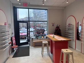 1623 Flatbush Ave, Brooklyn, NY à louer Photo intérieure– Image 2 sur 4