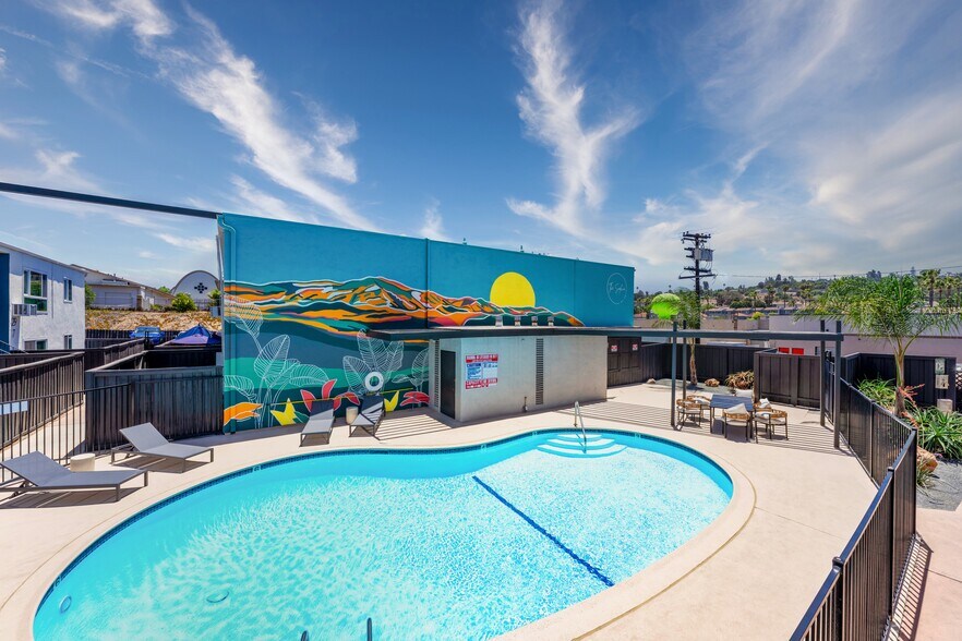 3827 Conrad Dr, Spring Valley, CA à vendre - Photo de l’immeuble – Image 3 sur 14