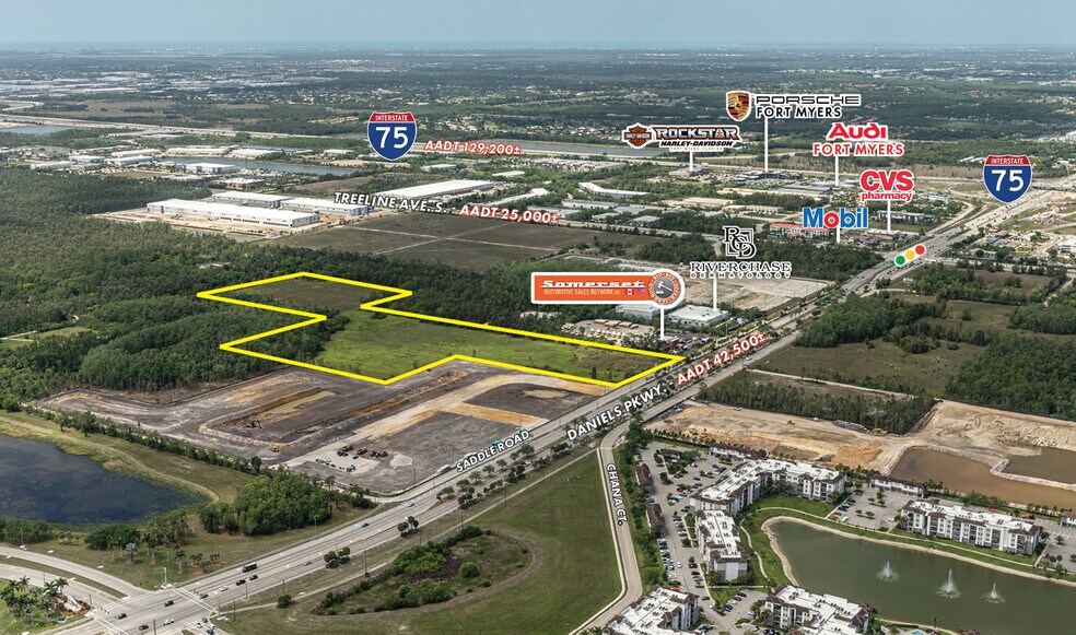 13251 Saddle Rd, Fort Myers, FL à vendre - Photo principale – Image 1 sur 6