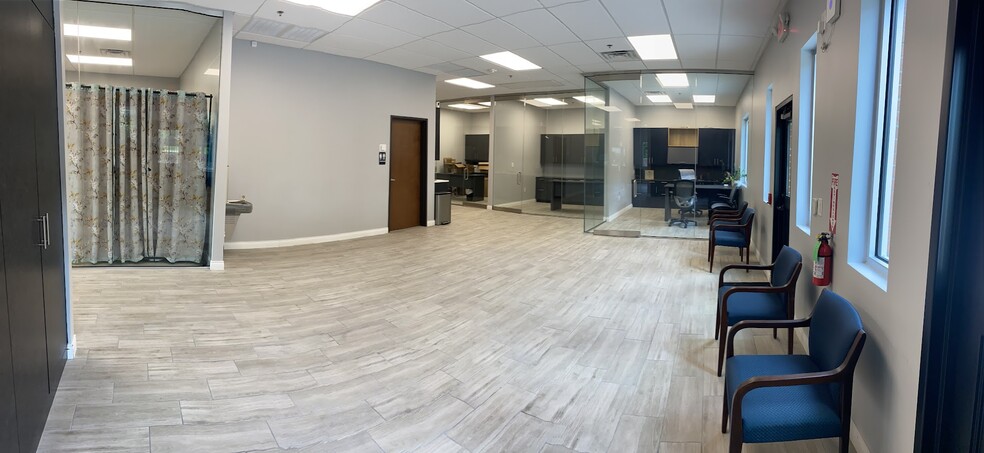 2041 Morriss Rd, Flower Mound, TX à louer - Photo de l’immeuble – Image 3 sur 12
