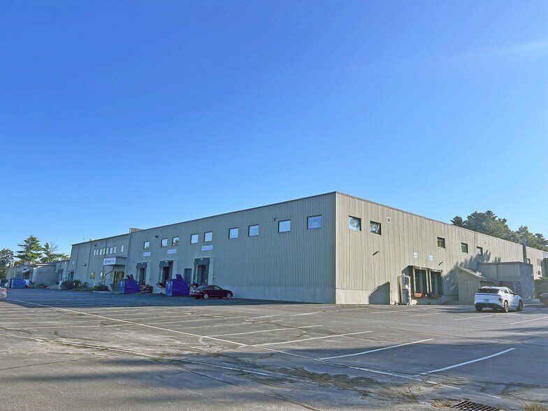 645 Harvey Rd, Manchester, NH à louer - Photo de l’immeuble – Image 3 sur 4