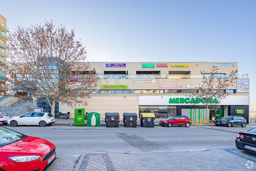 Local commercial dans Rivas-Vaciamadrid, Madrid à vendre - Photo de l’immeuble – Image 3 sur 3