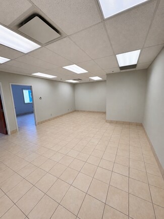 Plus de détails pour 8800 Venture Av SE, Calgary, AB - Bureau à louer