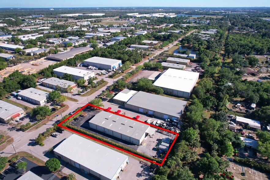 5600 Zip Dr, Fort Myers, FL à vendre - Aérien – Image 3 sur 33